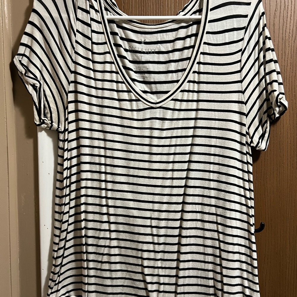 American Eagle Stripped Tshirt